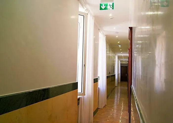 Hotel Glam Luxury 3*